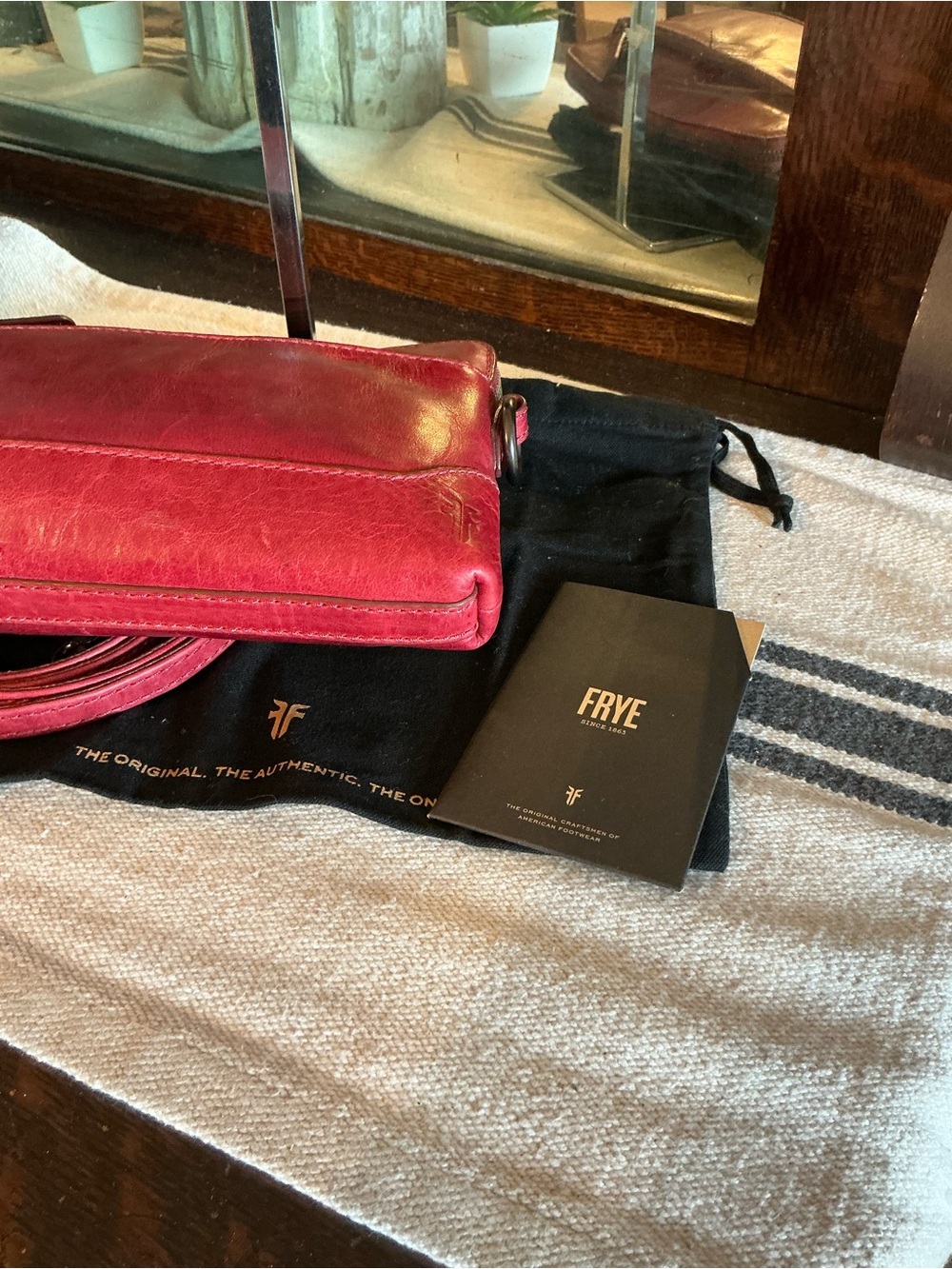 NWT Frye Melissa Leather Crossbody Clutch Bag Burgundy Red Retail $178 - Picture 9 of 11